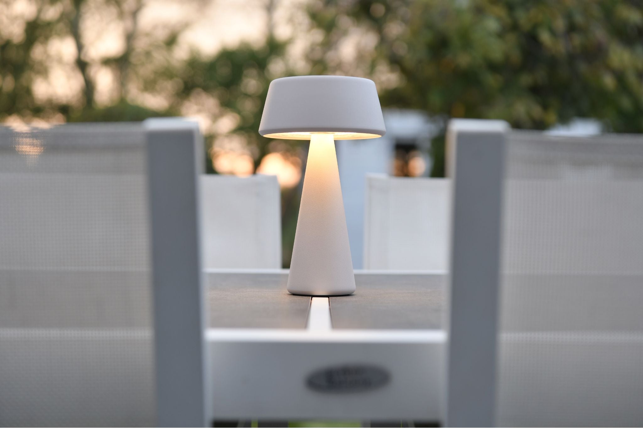 Extreme Lounging B-Outdoor Lamp Silver White
